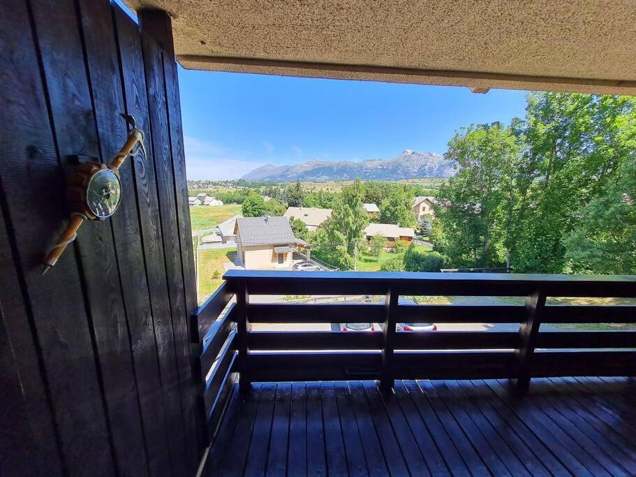 Belle Vue Au Chateau D'Ancelle Kültér fotó
