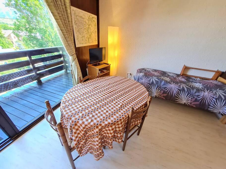 Belle Vue Au Chateau D'Ancelle Kültér fotó